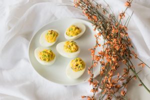 come cucinare le uova sode ripiene, ricetta di Pasqua